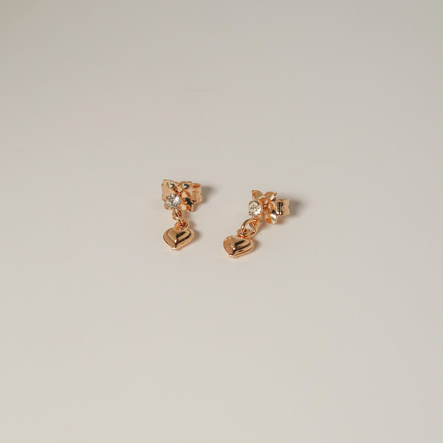 Accent Heart Earrings - ISABEL LEON LLC