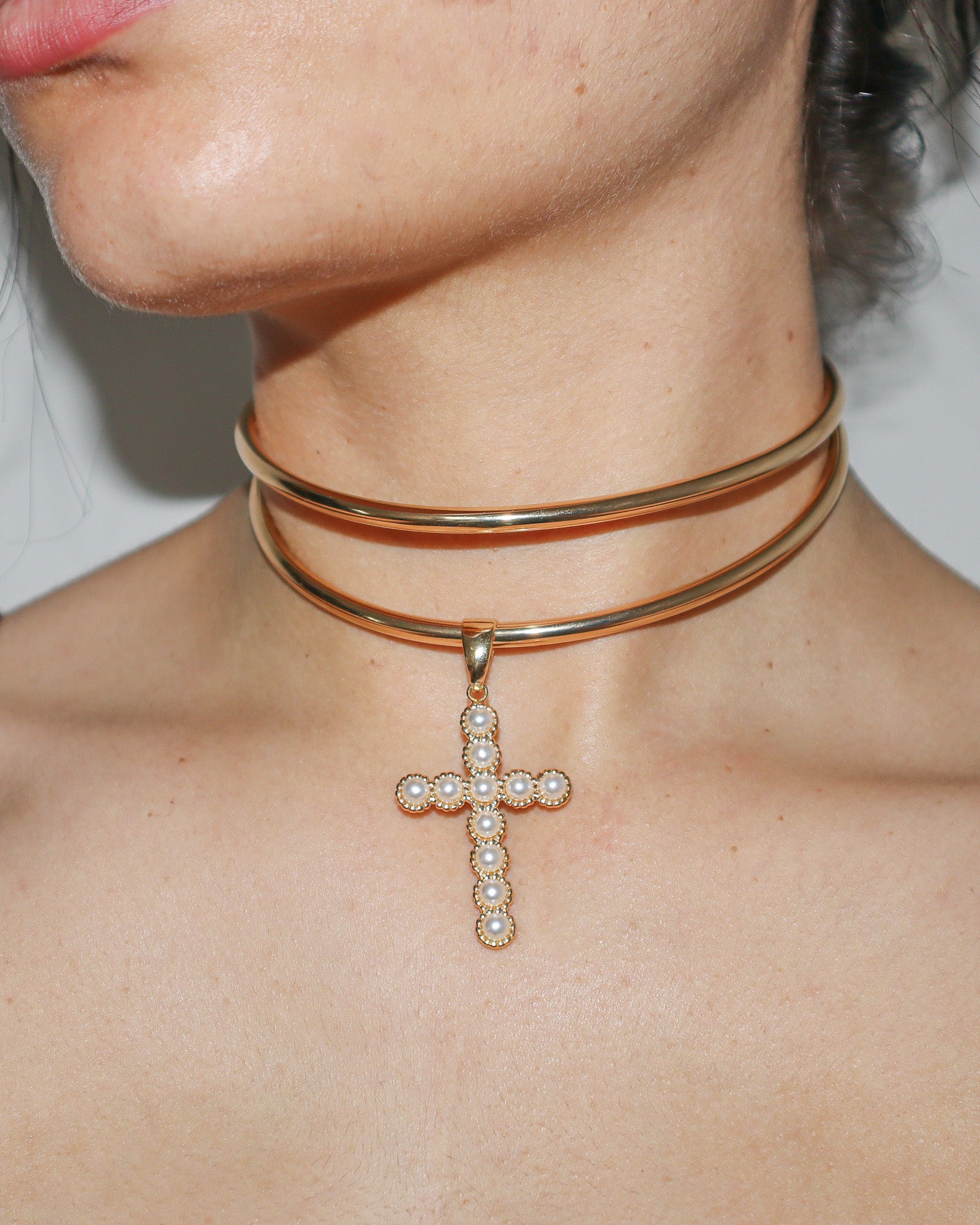 Collard Cross Choker Necklace – ISABEL LEON