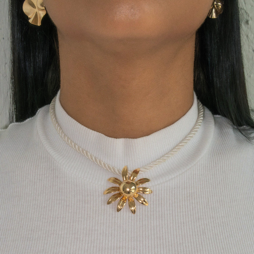 Verano Flower Choker - ISABEL LEON LLC