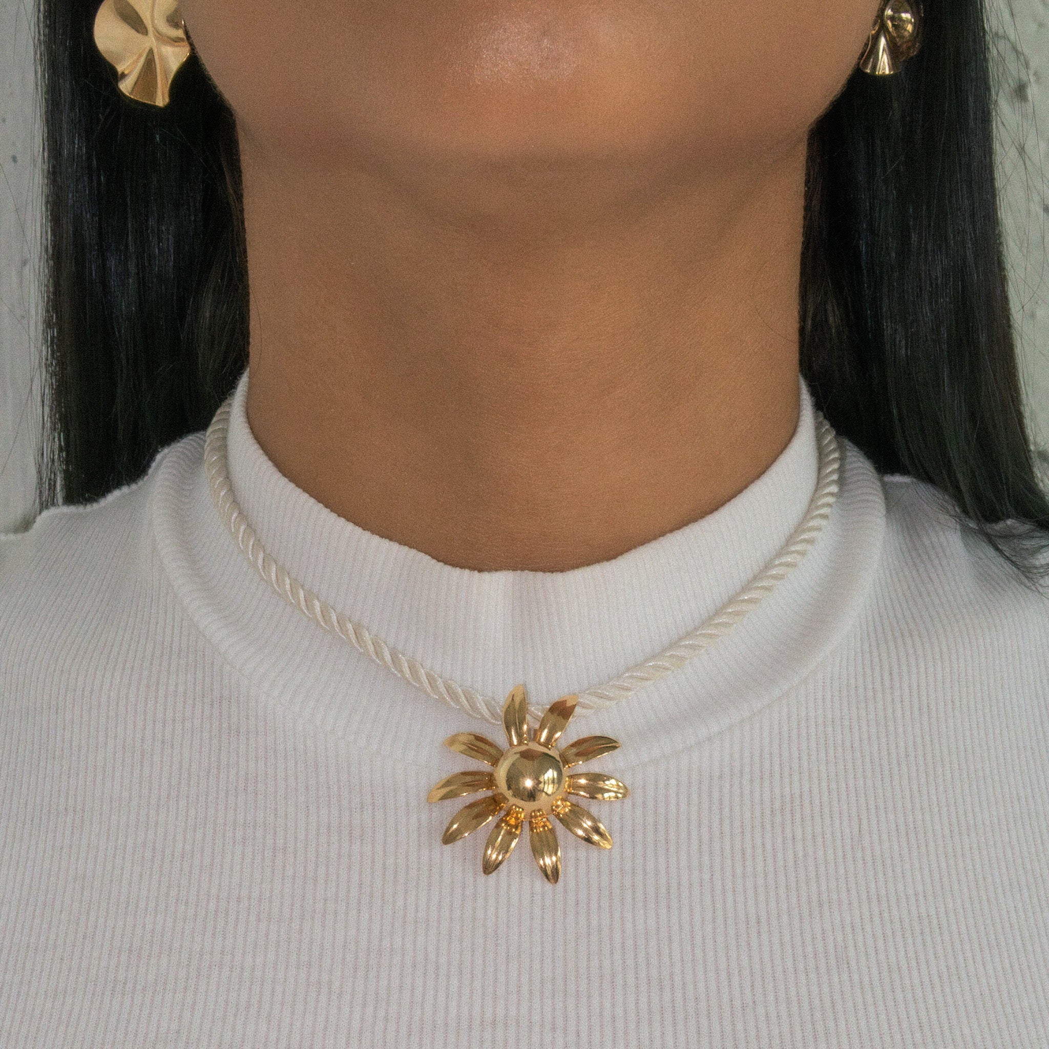 Verano Flower Choker - ISABEL LEON LLC